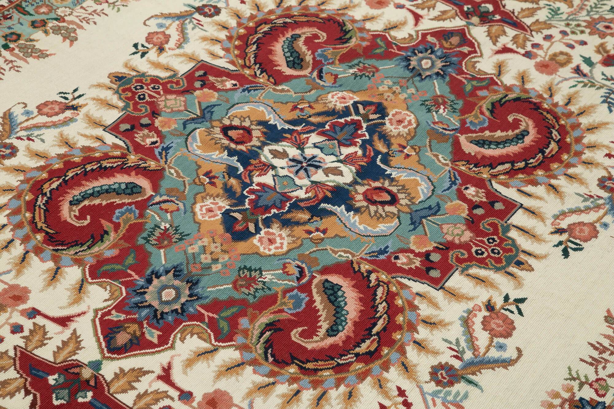 Handmade Vintage Flatweave Needlepoint Kilim 167 cm x 260 cm
