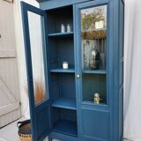Bookcase with 2 glass doors