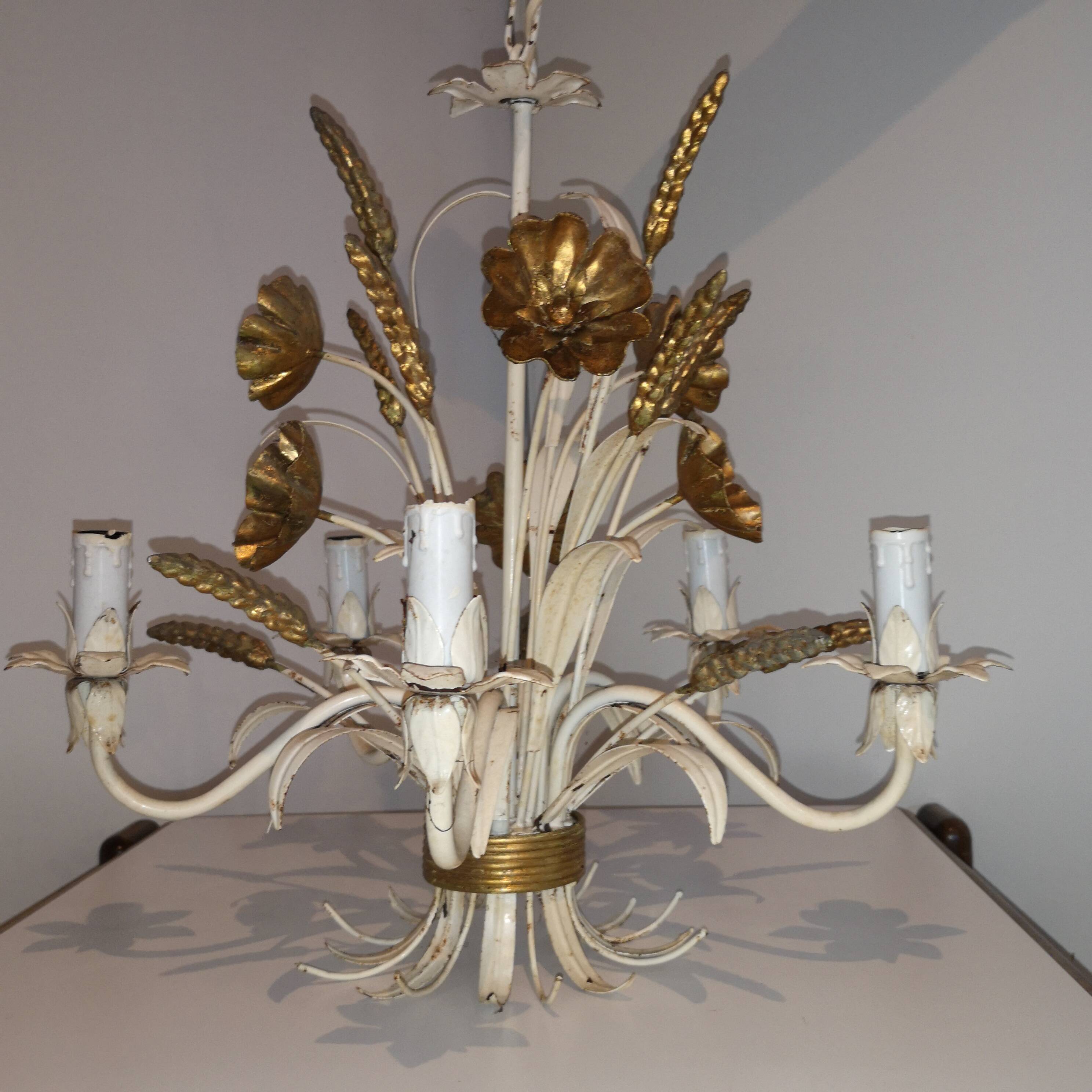 Vintage wheat ear chandelier - white lacquered & gold (Hans Kögl style)