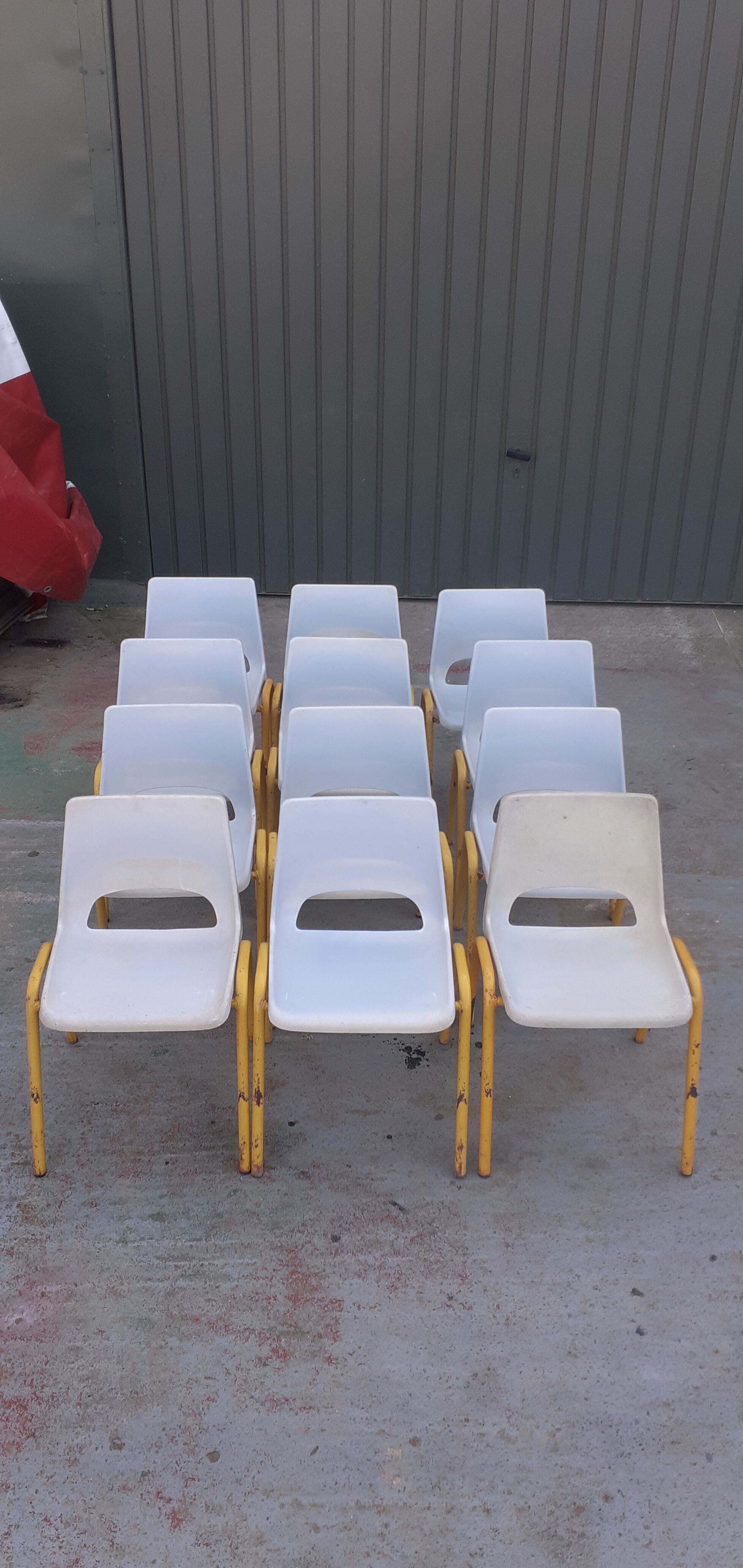 12 children's chairs school