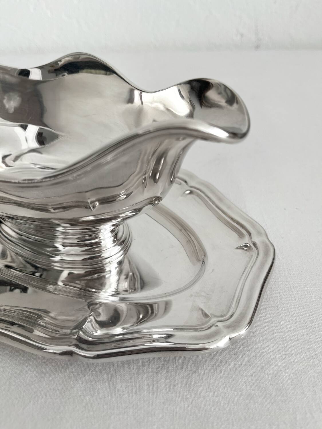 Ercuis silver-plated metal gravy boat