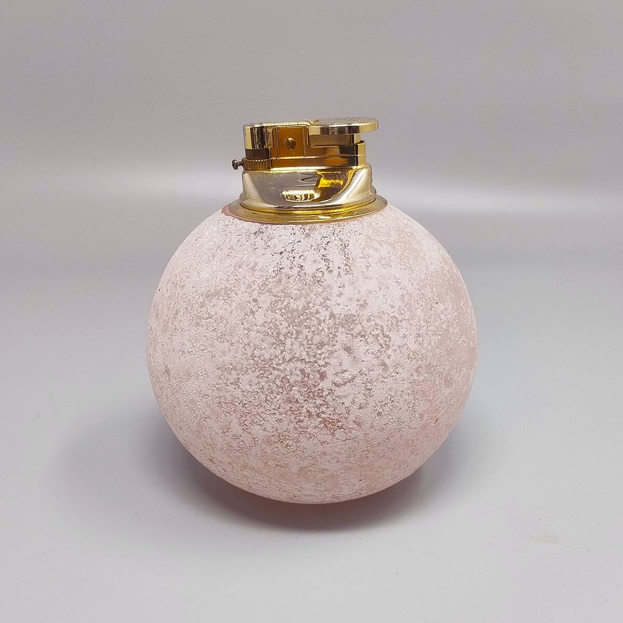 1960s Table Lighter in Murano Frosted Glass by Paolo Traversi. Mad