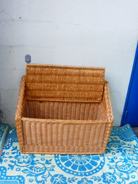 Bench chest storage childrens vintage Wicker