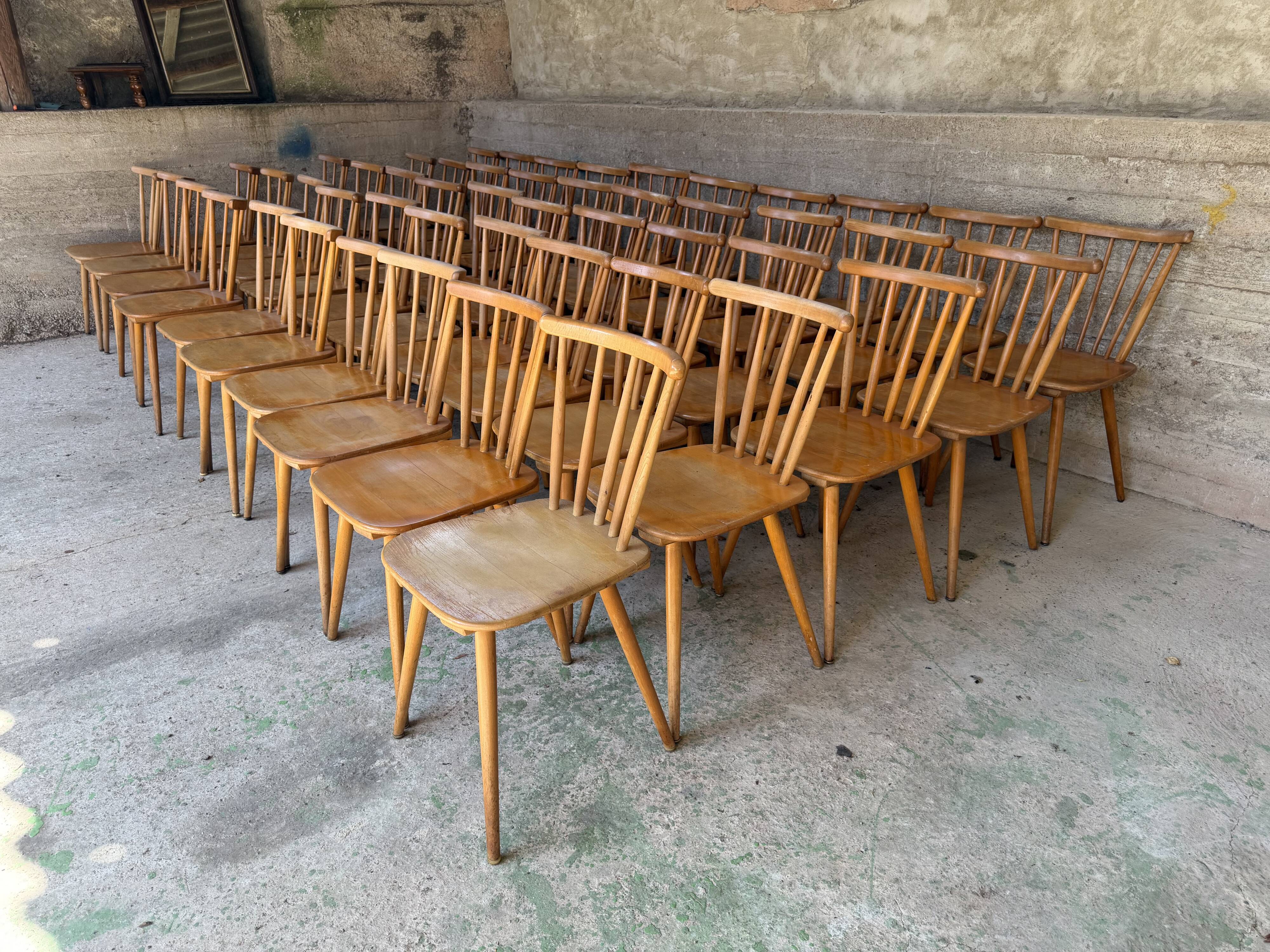 Lot de 50 chaises bistrot design scandinave