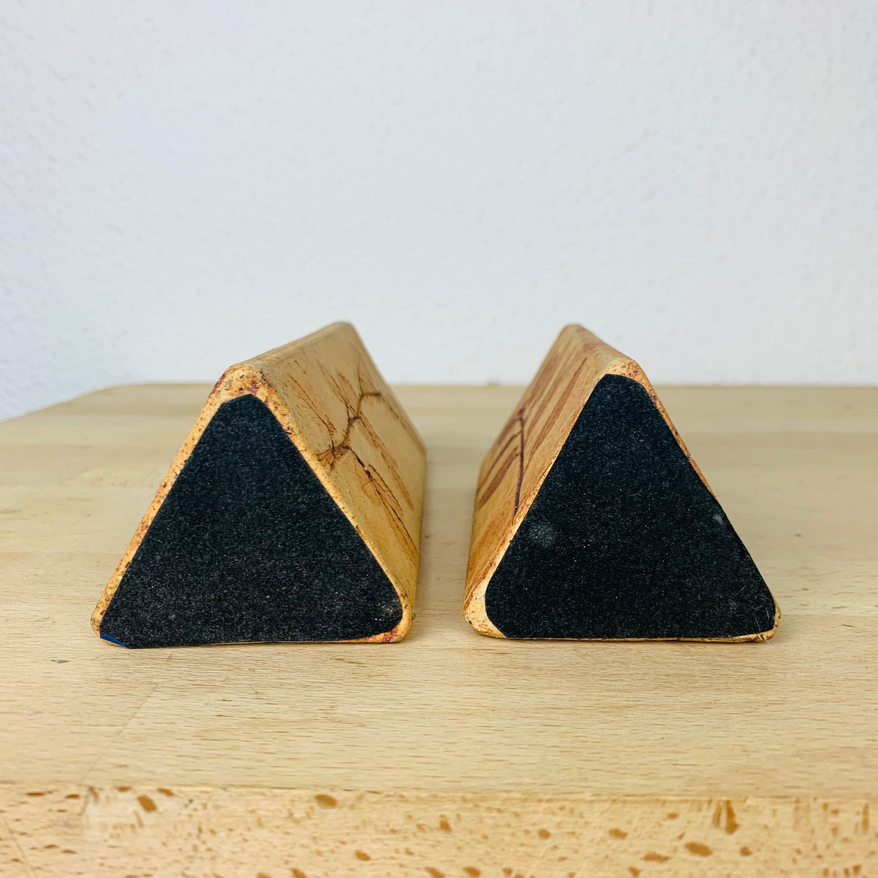 Pair of herbarium vases by Raymonde Leduc in Vallauris, triangle