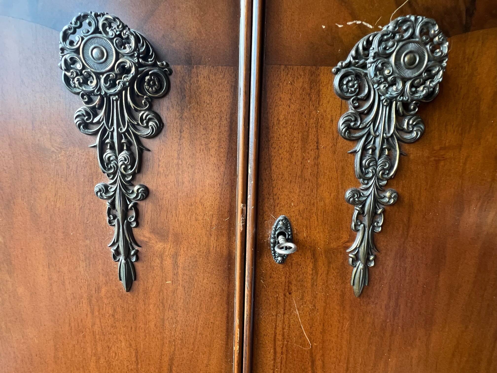 Art deco, English mahogany veneered wardrobe circa 1930
