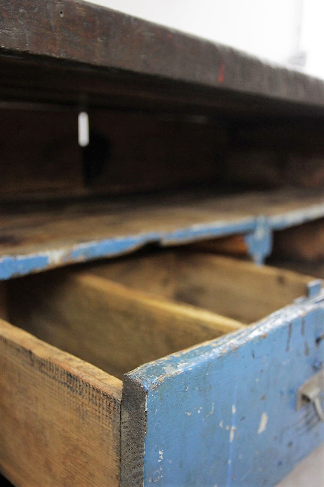 Industrial workbench in oak