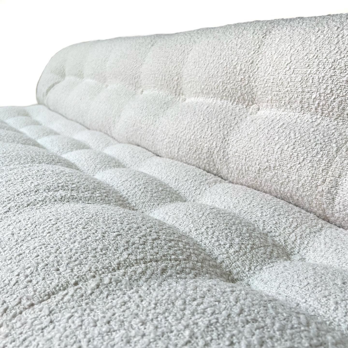 "Soriana" 4-seater sofa by Afra & Tobia Scarpa, 1970.