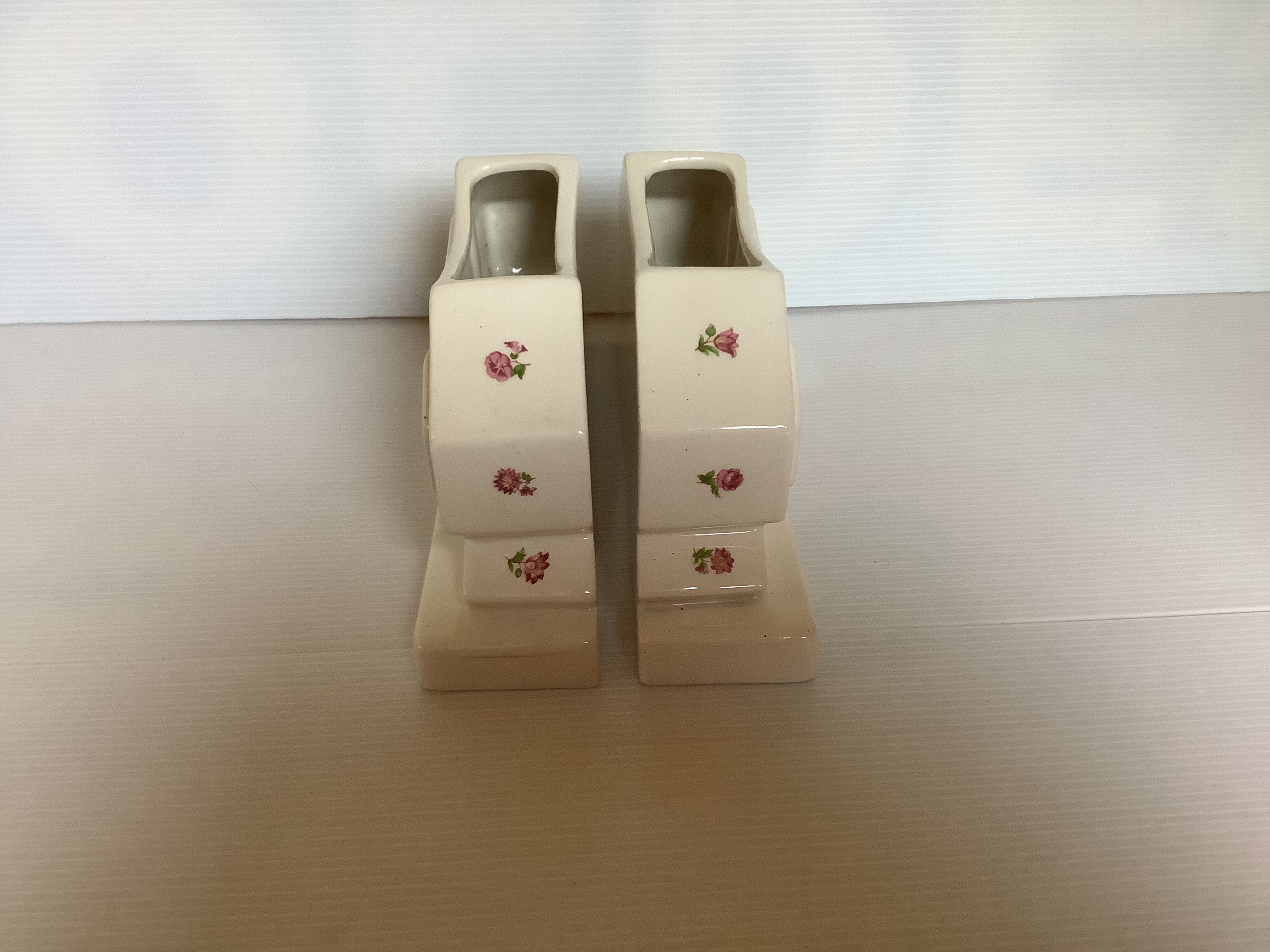 Pair of old flower vases mill wolves hamage