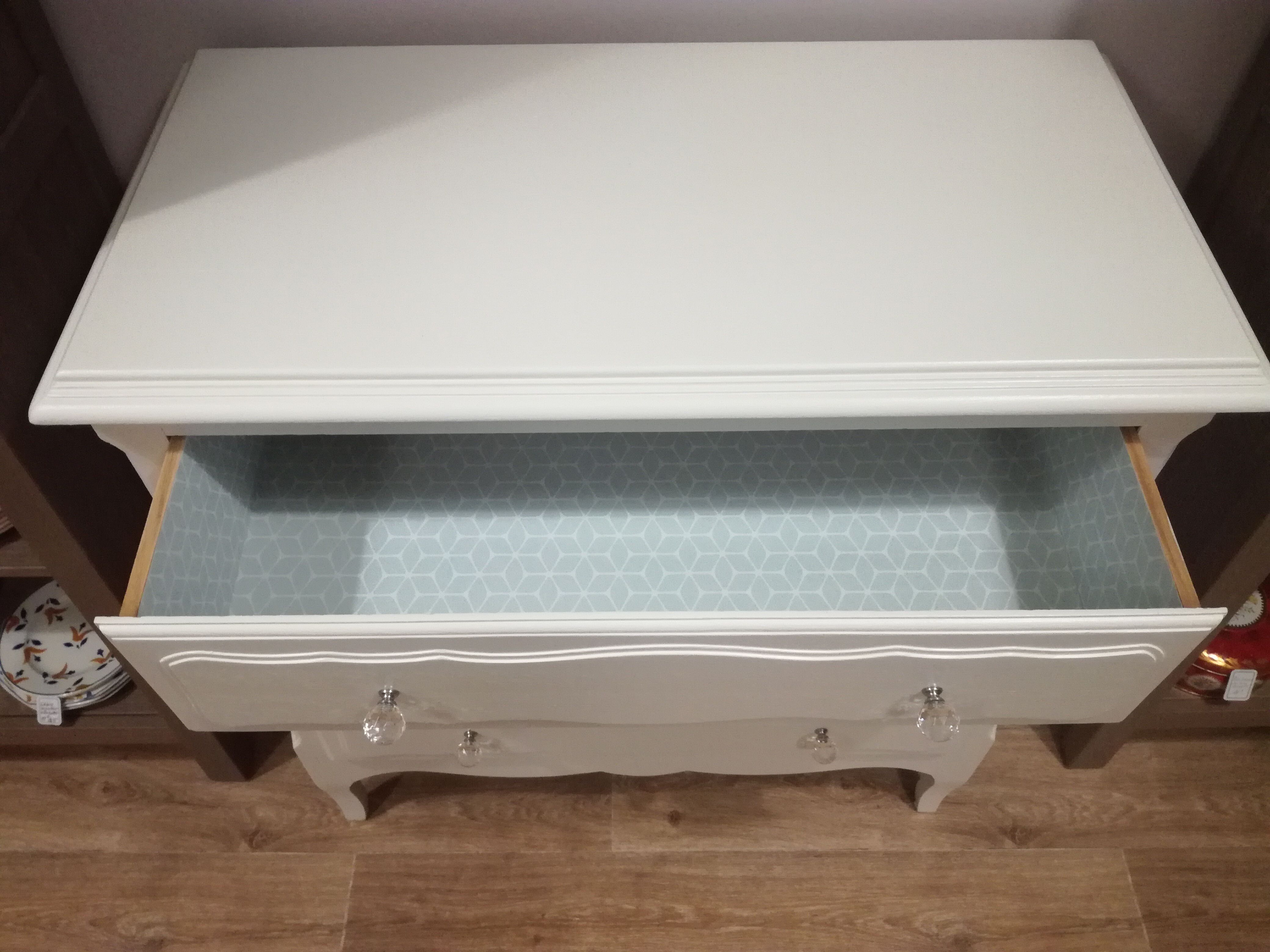 Commode blanche