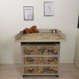 Changing table