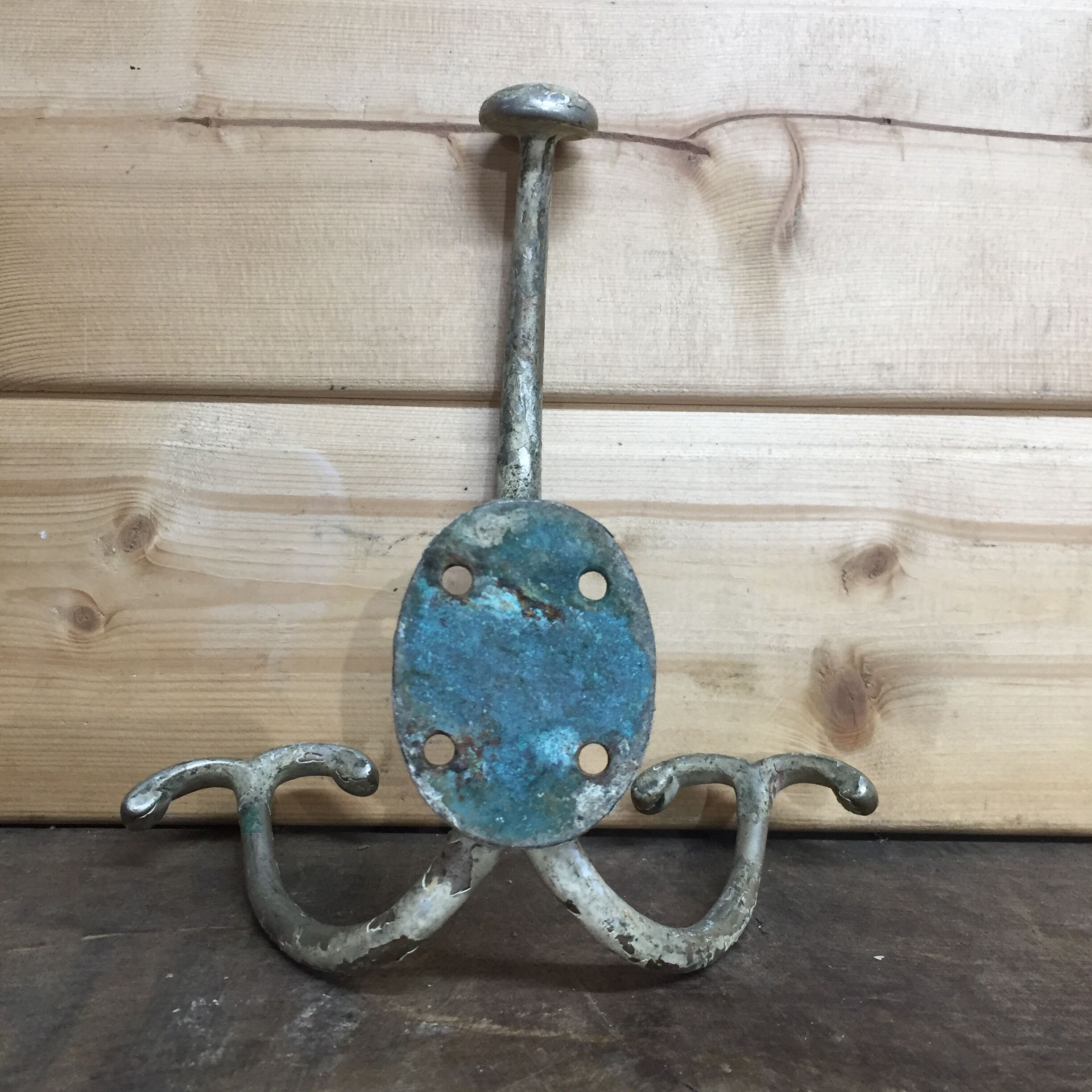 Old peg with 3 branches