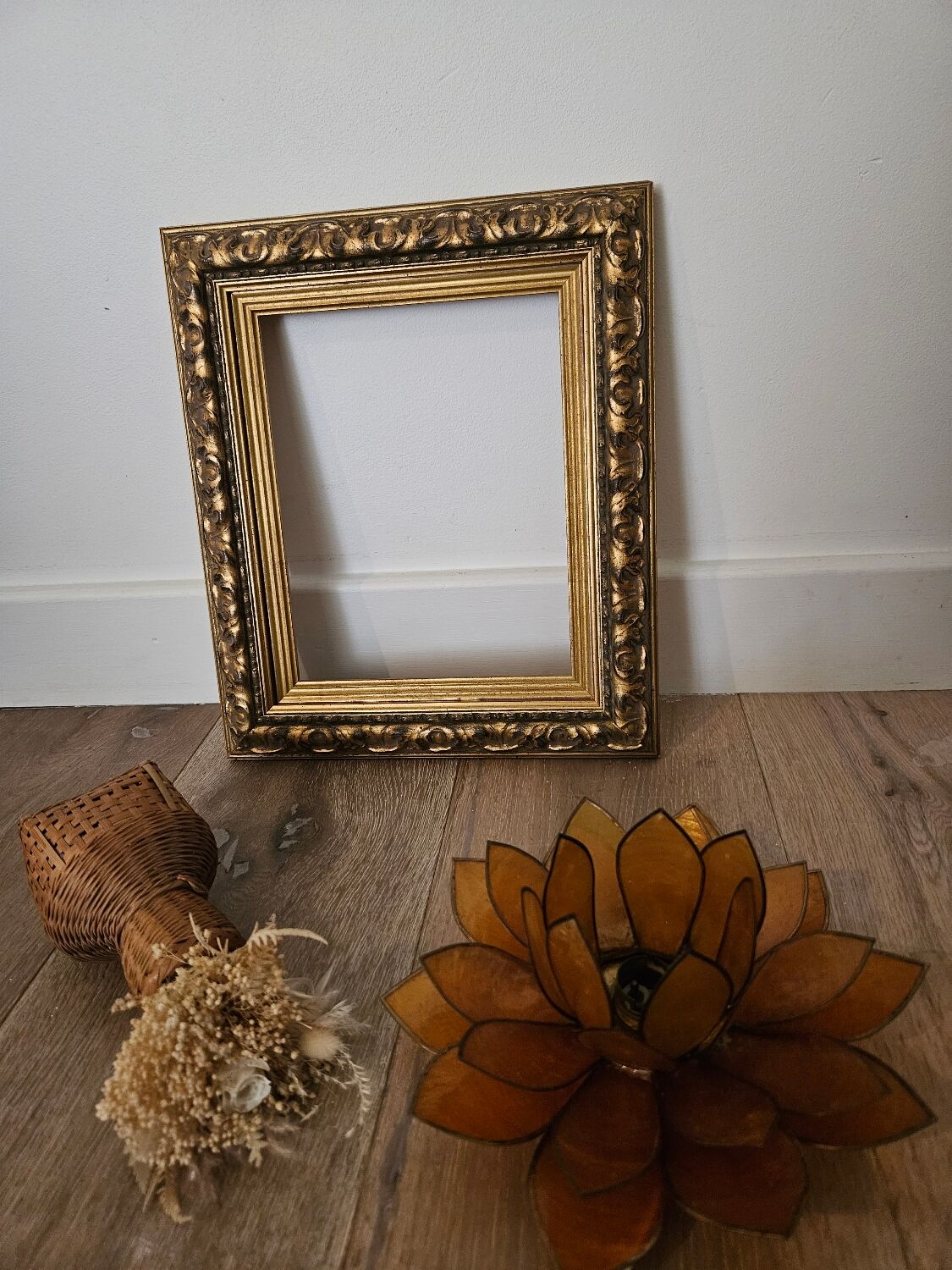 Table lamp in mother-of-pearl and brass