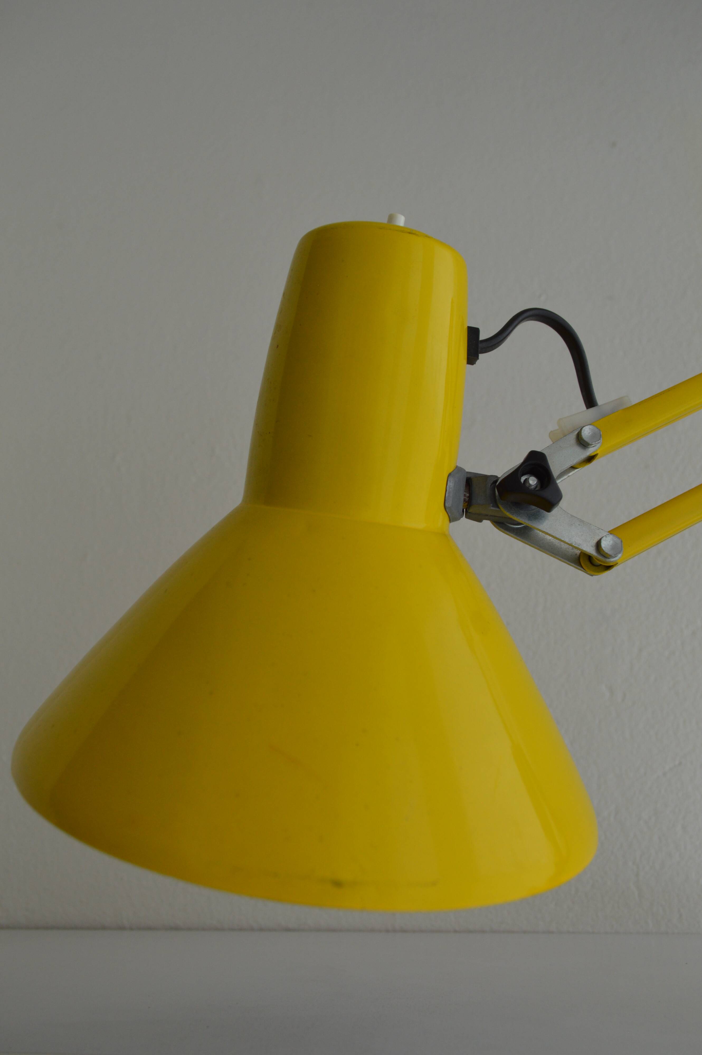 Ledu architect lamp