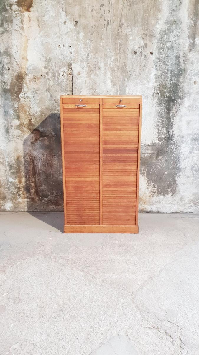 Double curtain binder cabinet