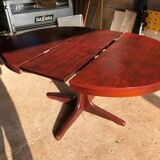 Baumann extendable round dining table and 4 gondola chairs