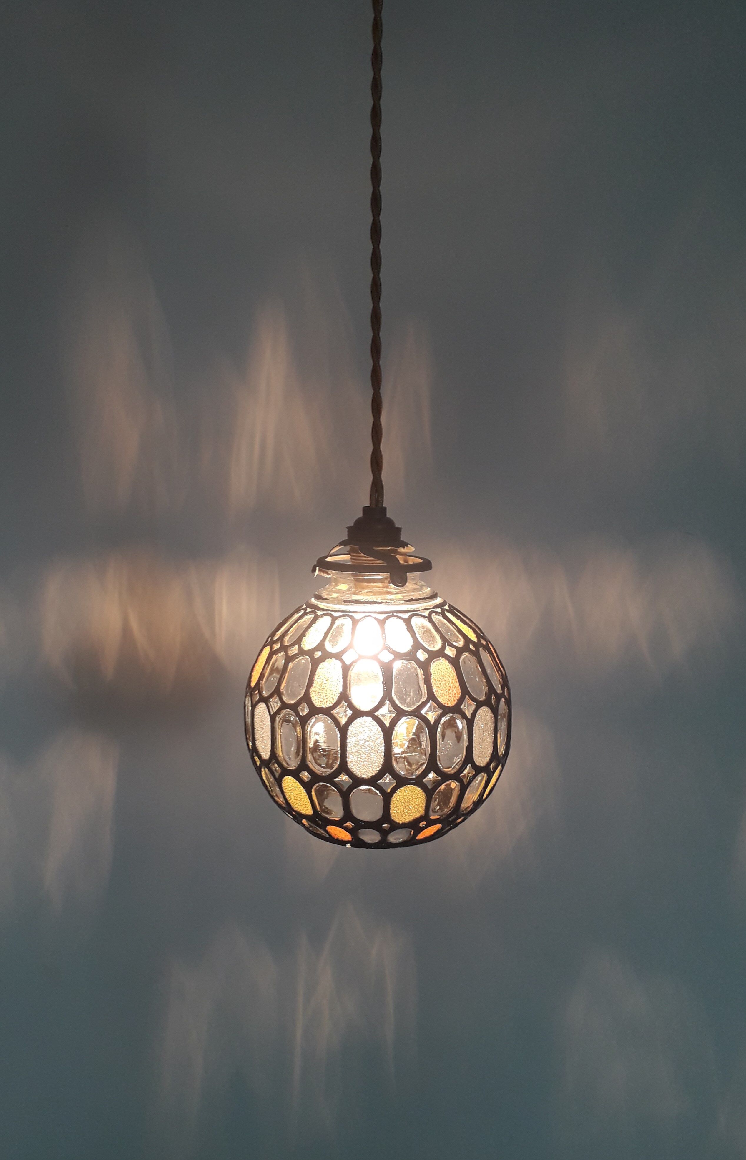 Old art deco pendant lamp - Partitioned and colored glass globe - 1930