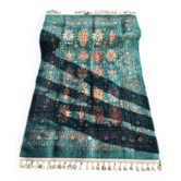 Tapis moderne aux motifs traditionnels d’orient uniquement en livraison