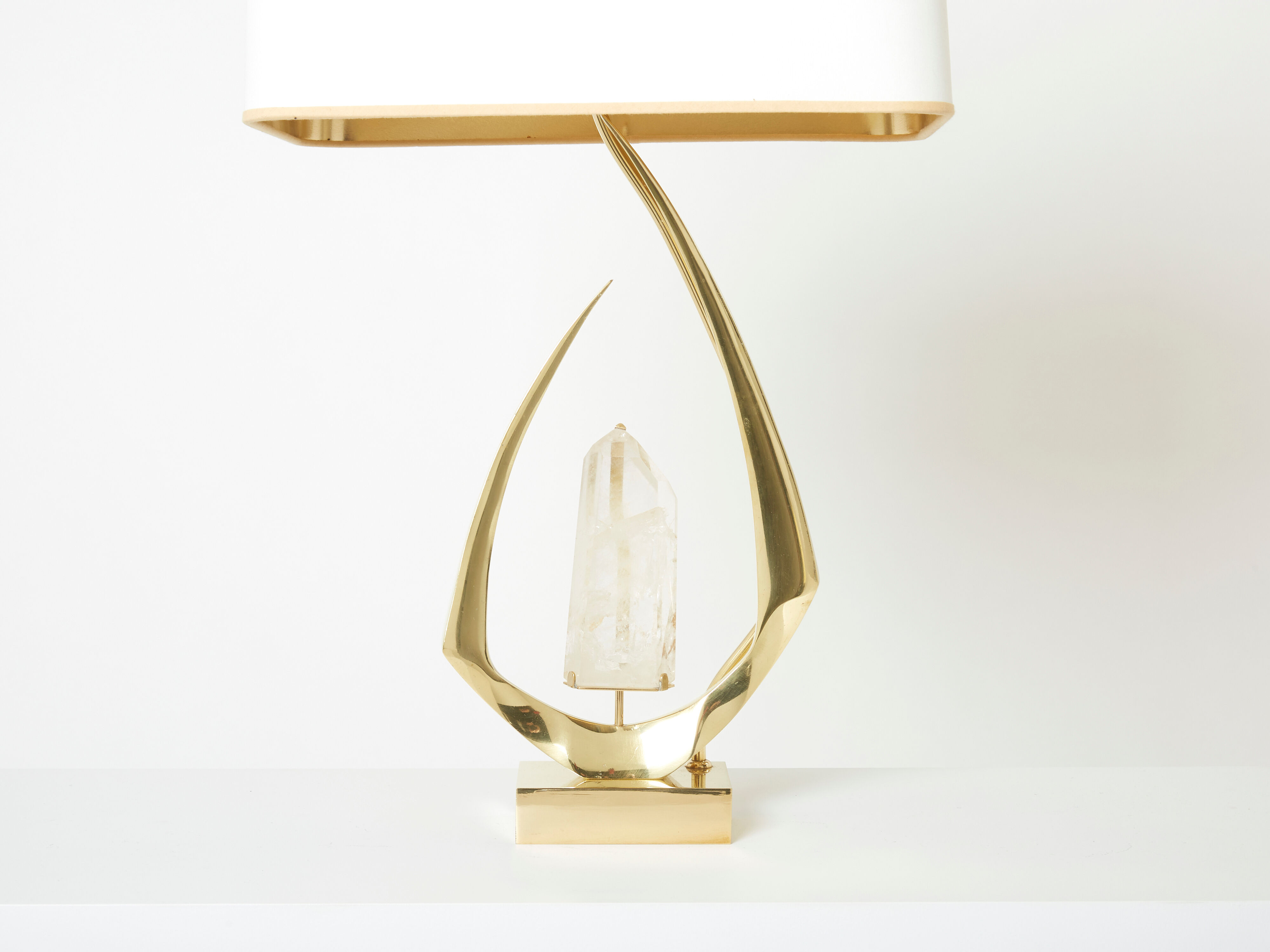 Paire de lampes en laiton cristal de roche signées Willy Daro