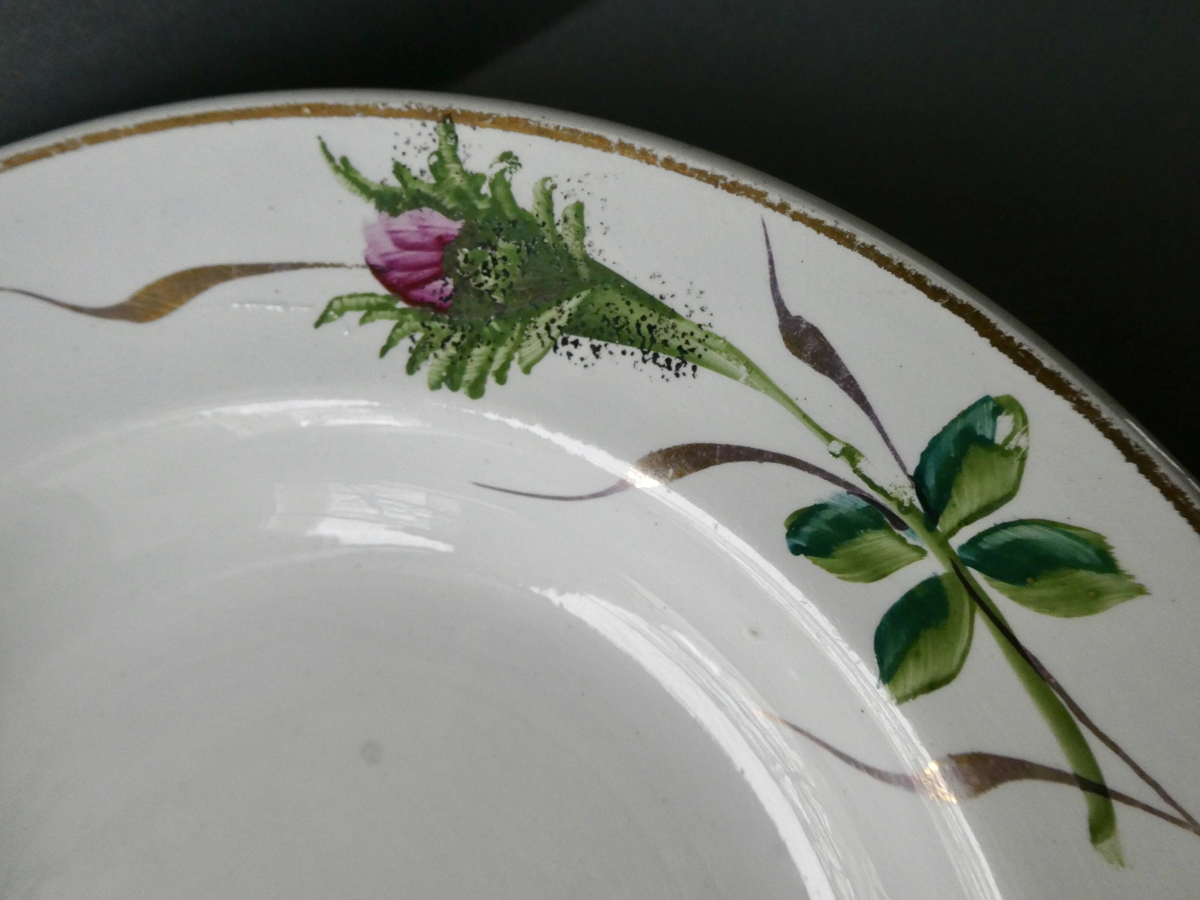 Lot of 2 hollow plates Moulin des Wolves, painted décor