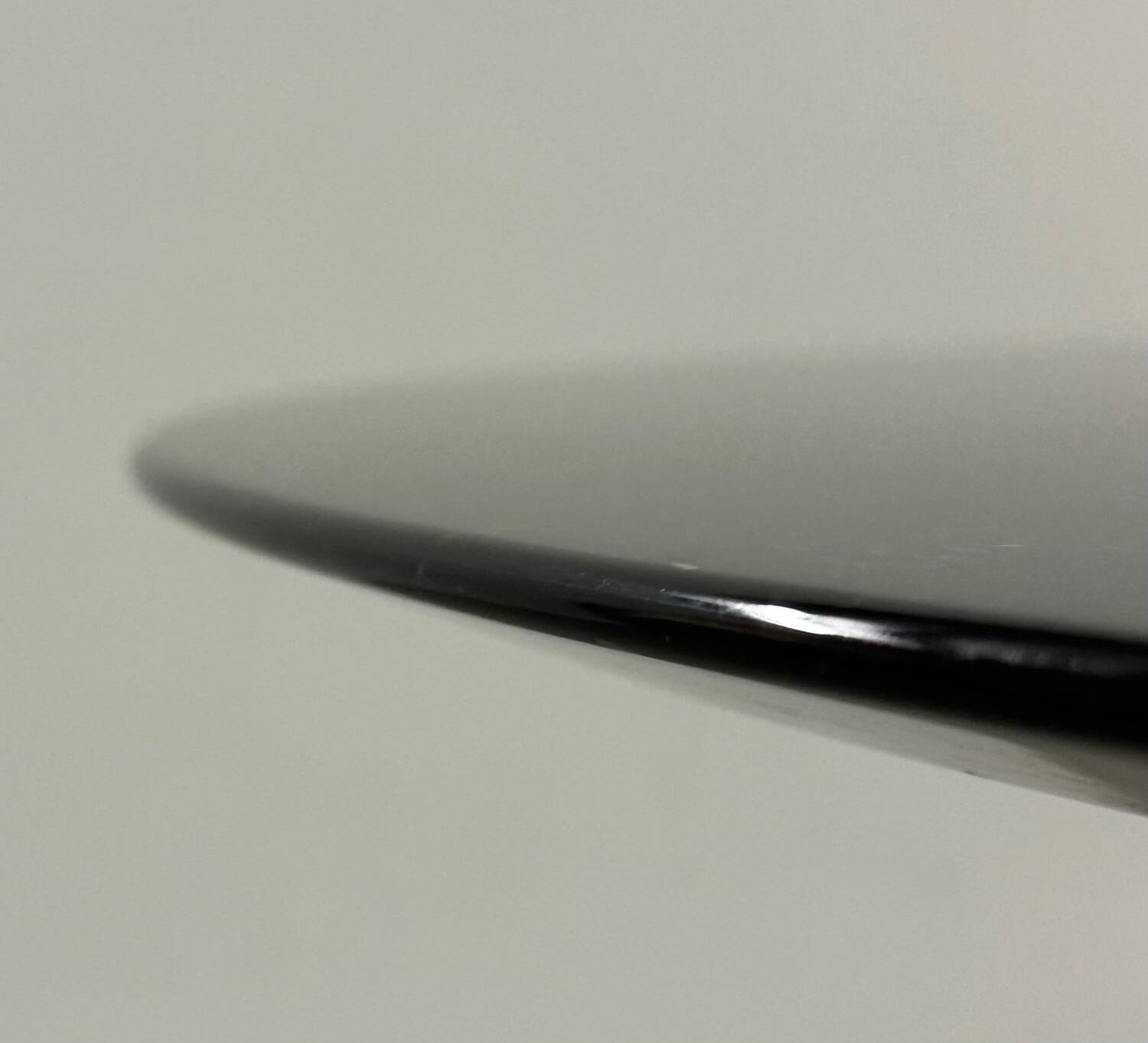 Eero Saarinen Tulip Dining Table by Knoll in black Marble