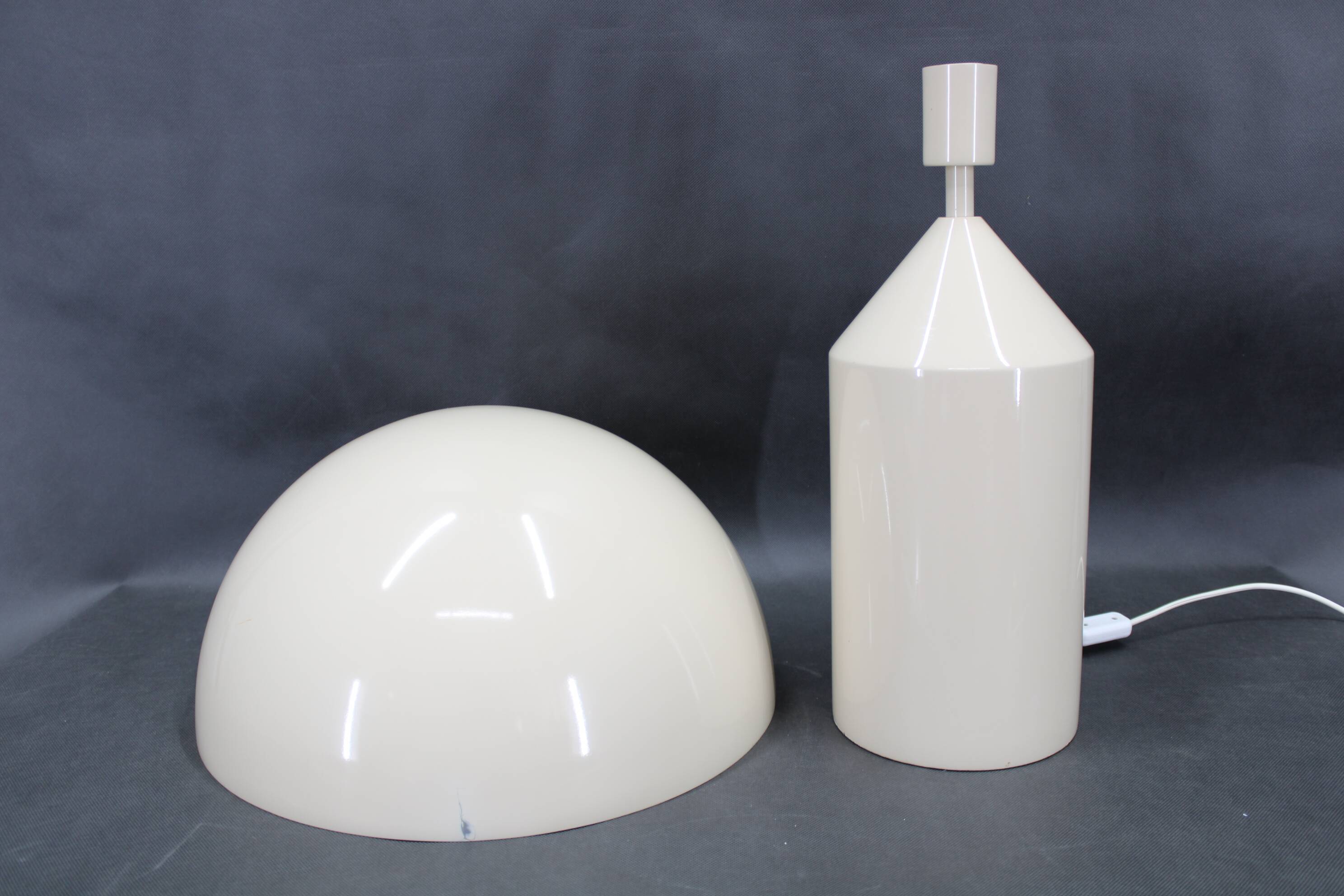 1970s EARLY Edition of Vico Magistretti 'Atollo' Table Lamp, Italy