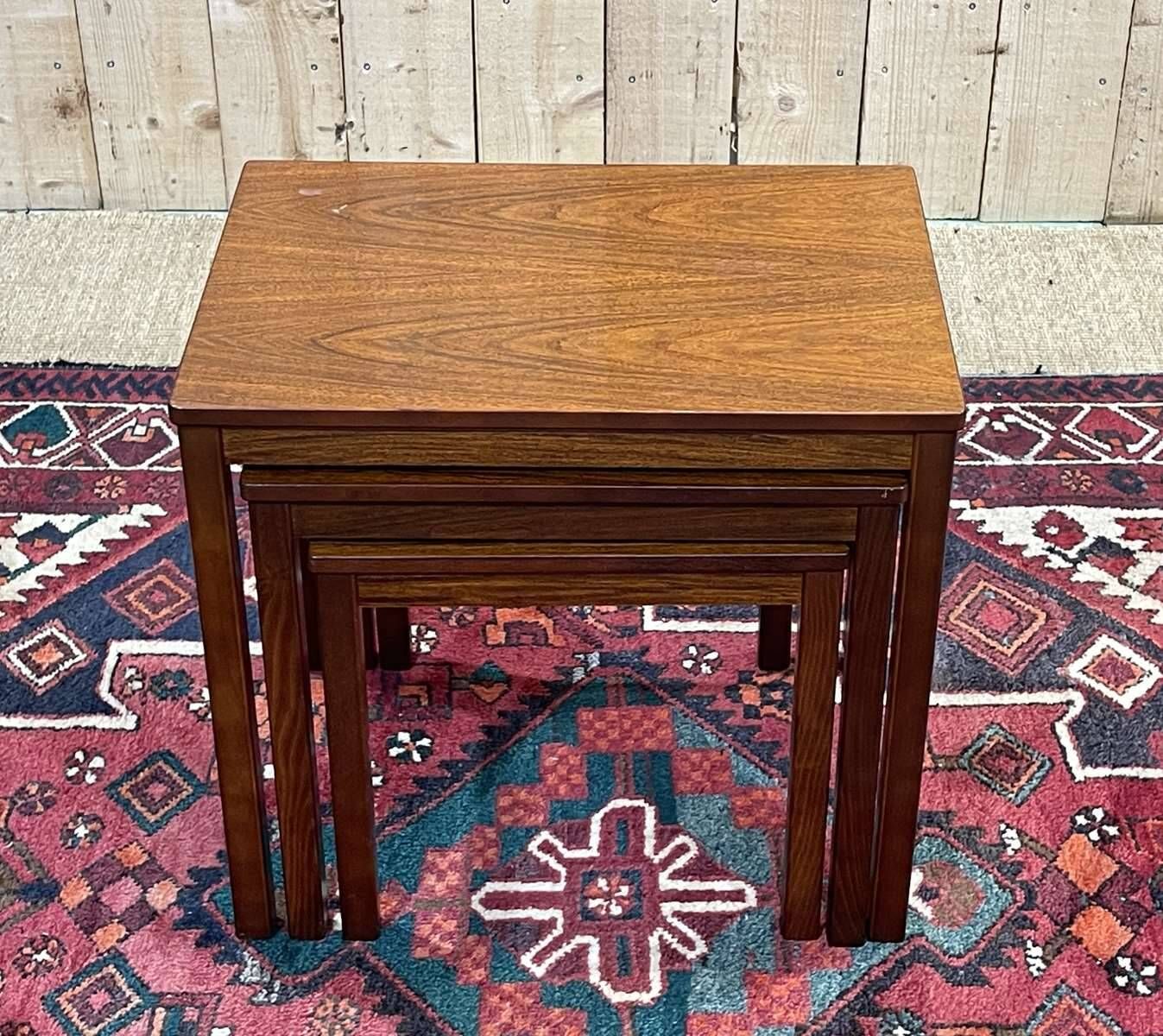 Suite of 3 rosewood nesting tables from the 70s | Selency