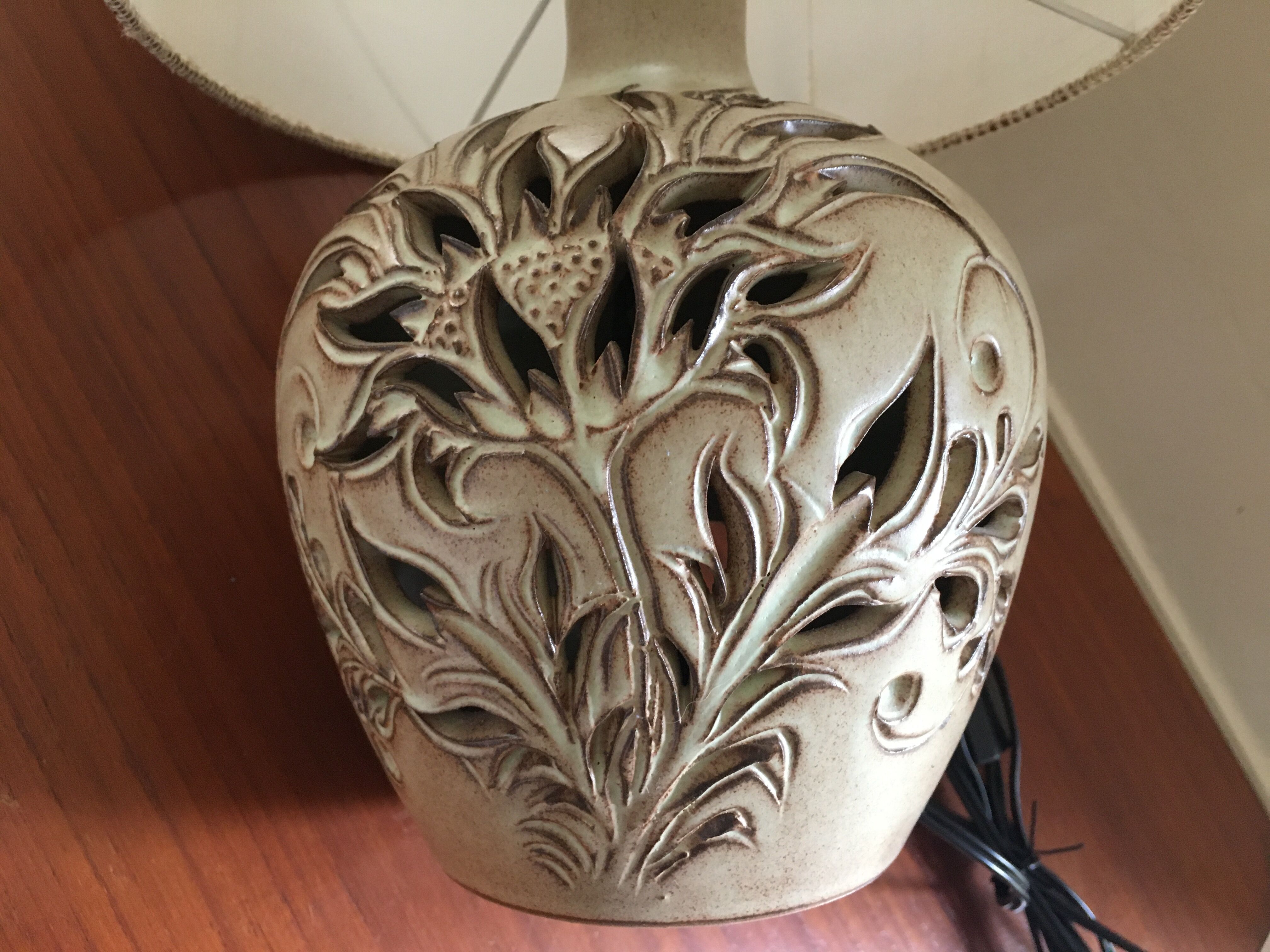 Fonck lamp and Matéo Vallauris ceramic open