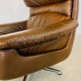 Chaise œuf pivotante en cuir danoise vintage des années 1970 par Bramin