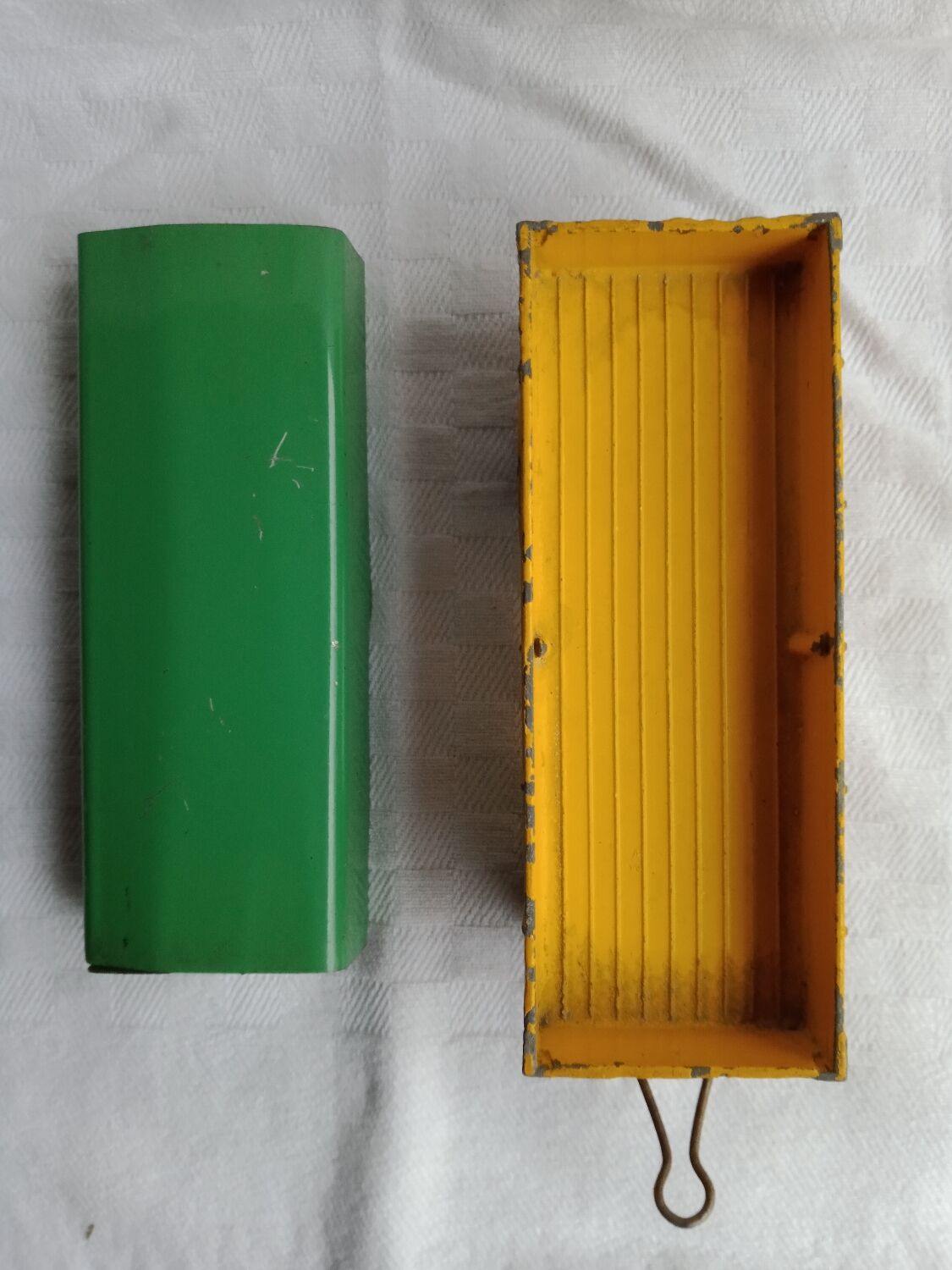 Tarpaulin trailer Dinky toys France