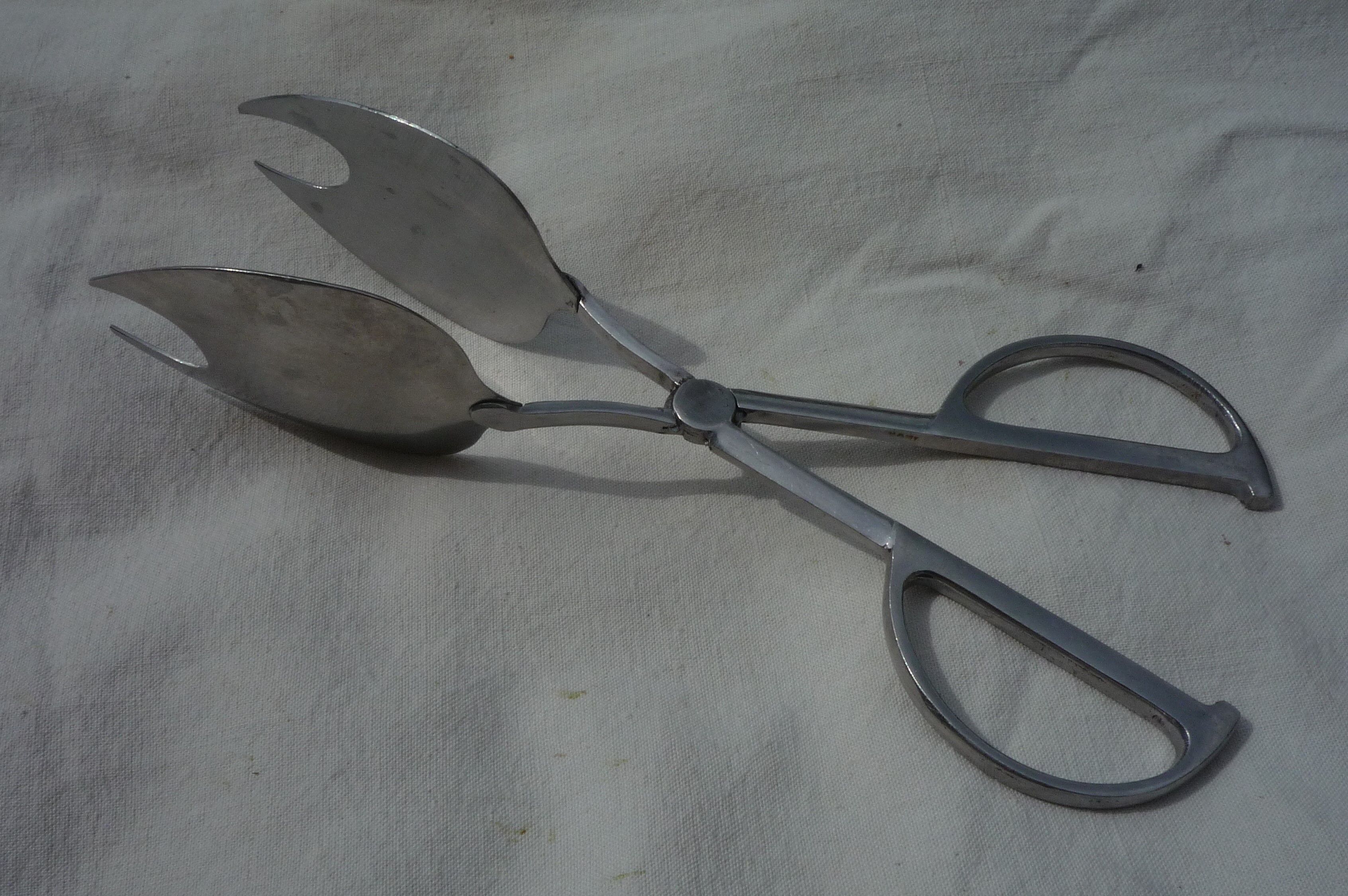 Stainless steel cutlery/salad clips, vintage 70s