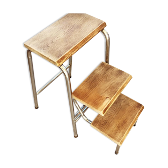 Stepladder walking feet
