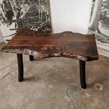 Table basse en bois brutaliste, primitive