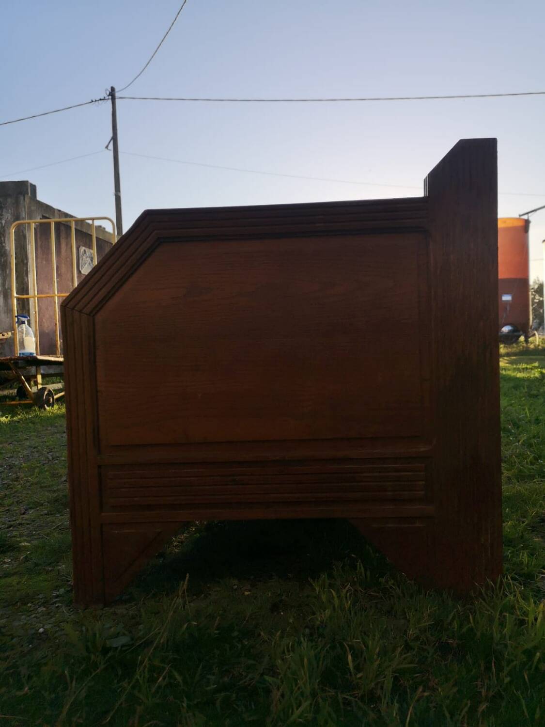 Art Deco banquette in its original condition.