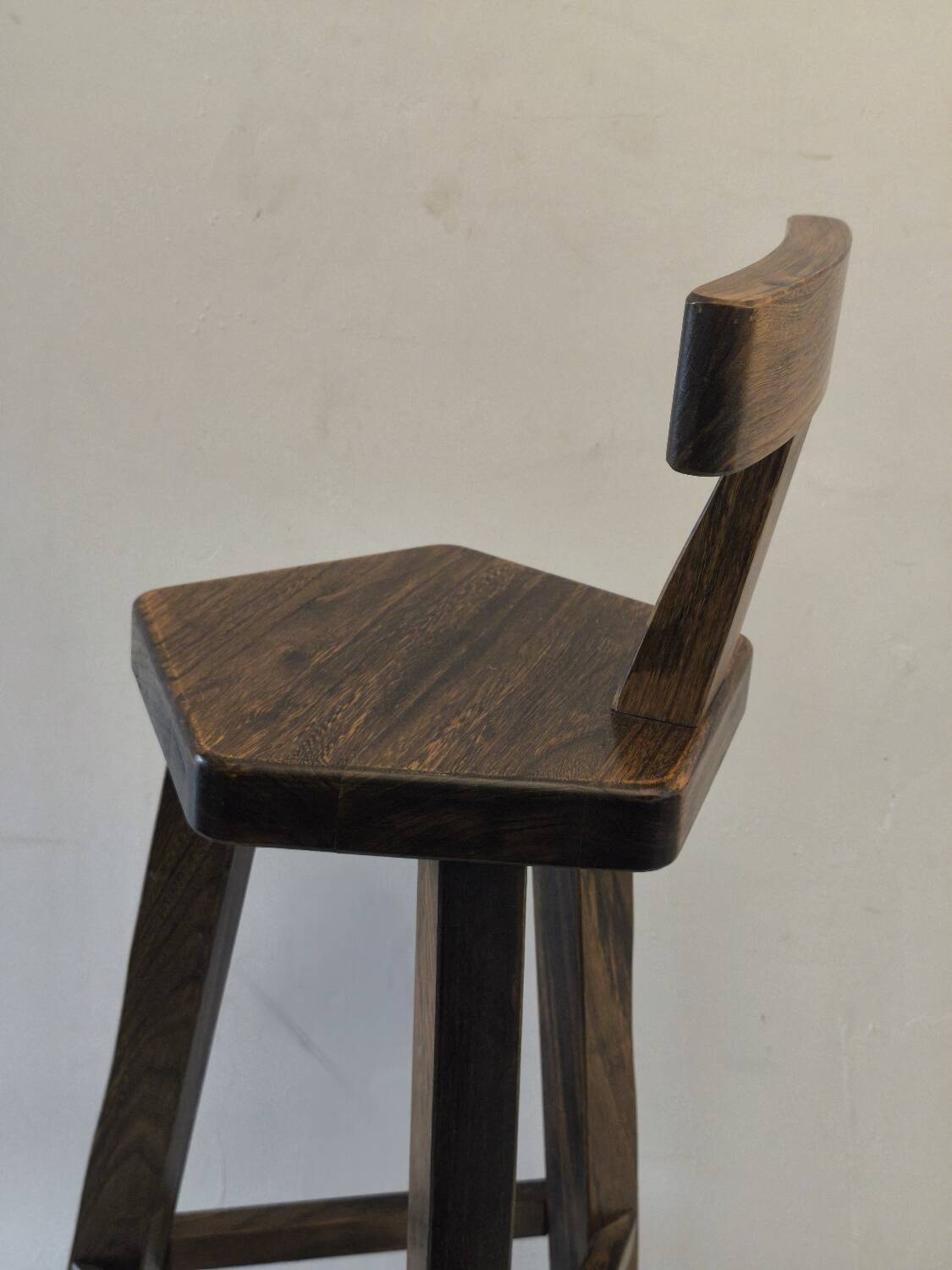 Aranjou high stool bar chair