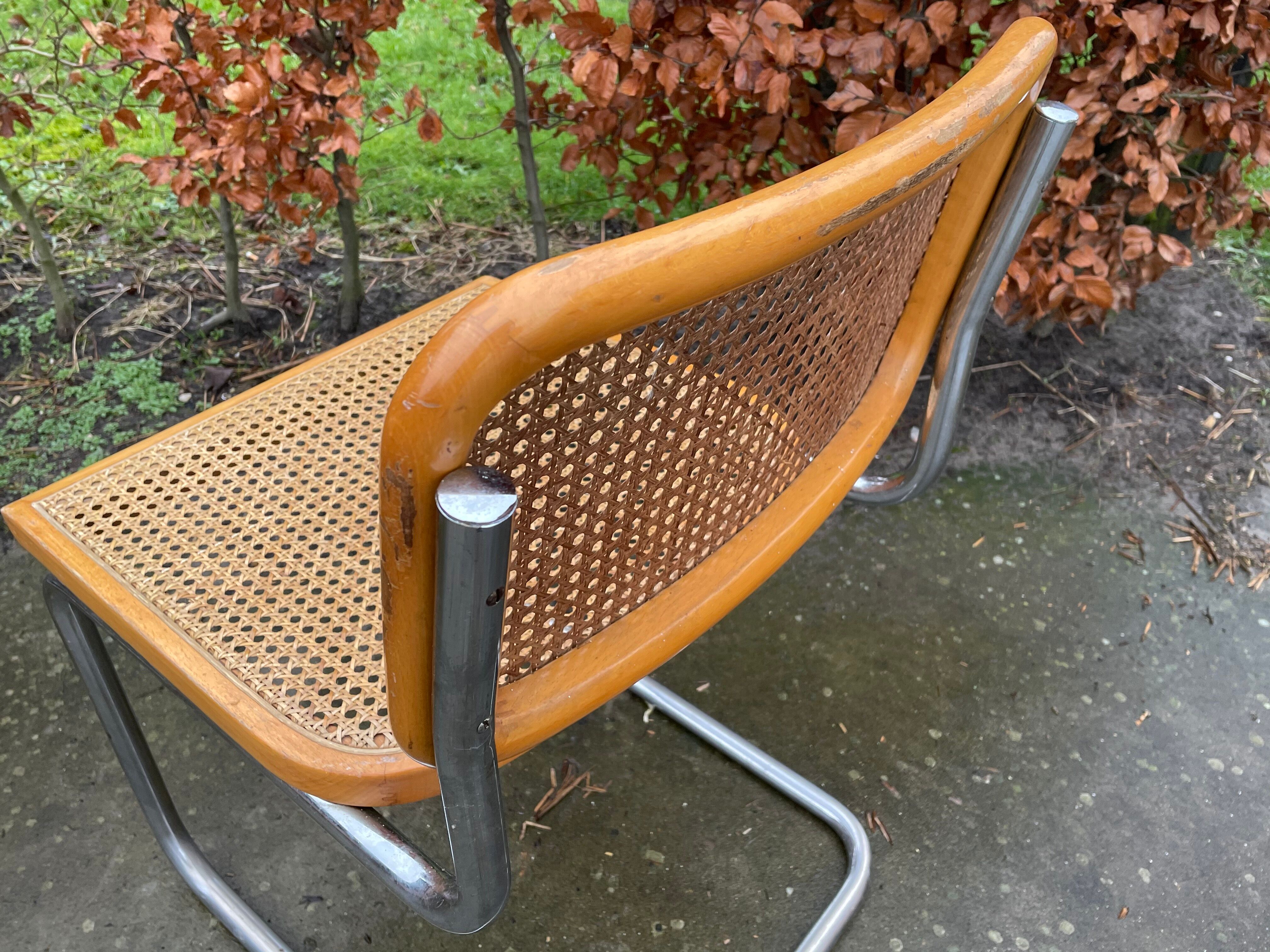 Suite of 4 vintage Chairs model Cesca designed by Marcel Breuer Design