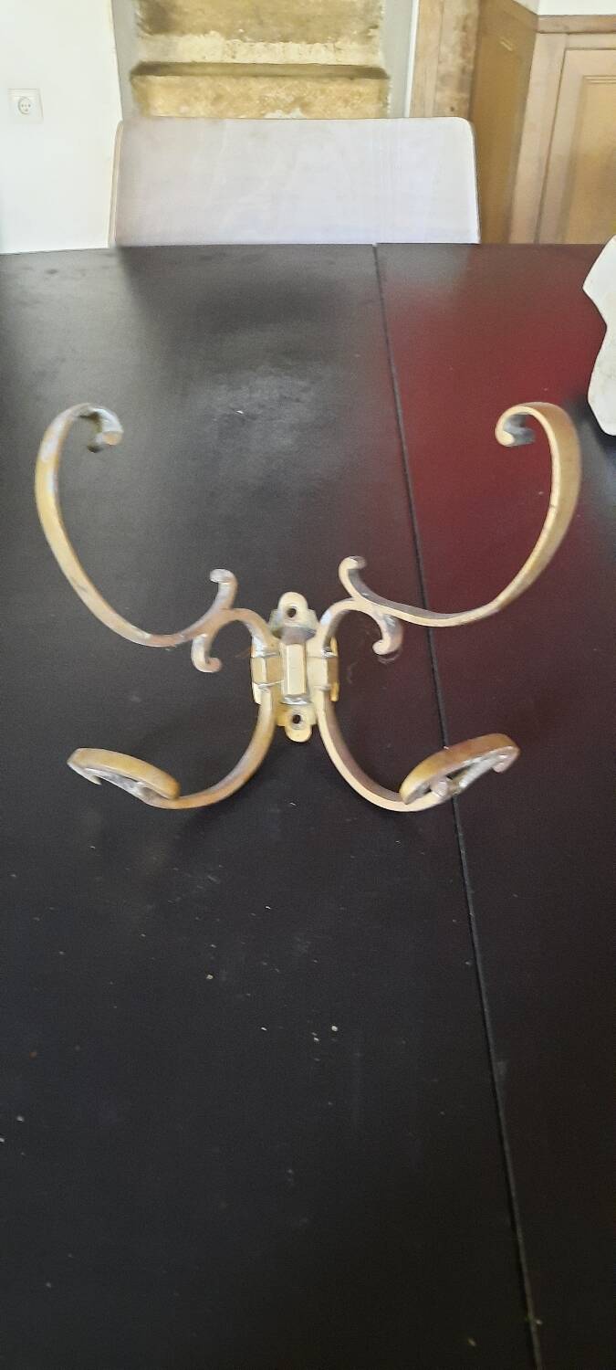 Set of 5 brass hooks