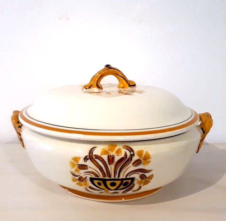 Soupière carnations faience Creil Montereau