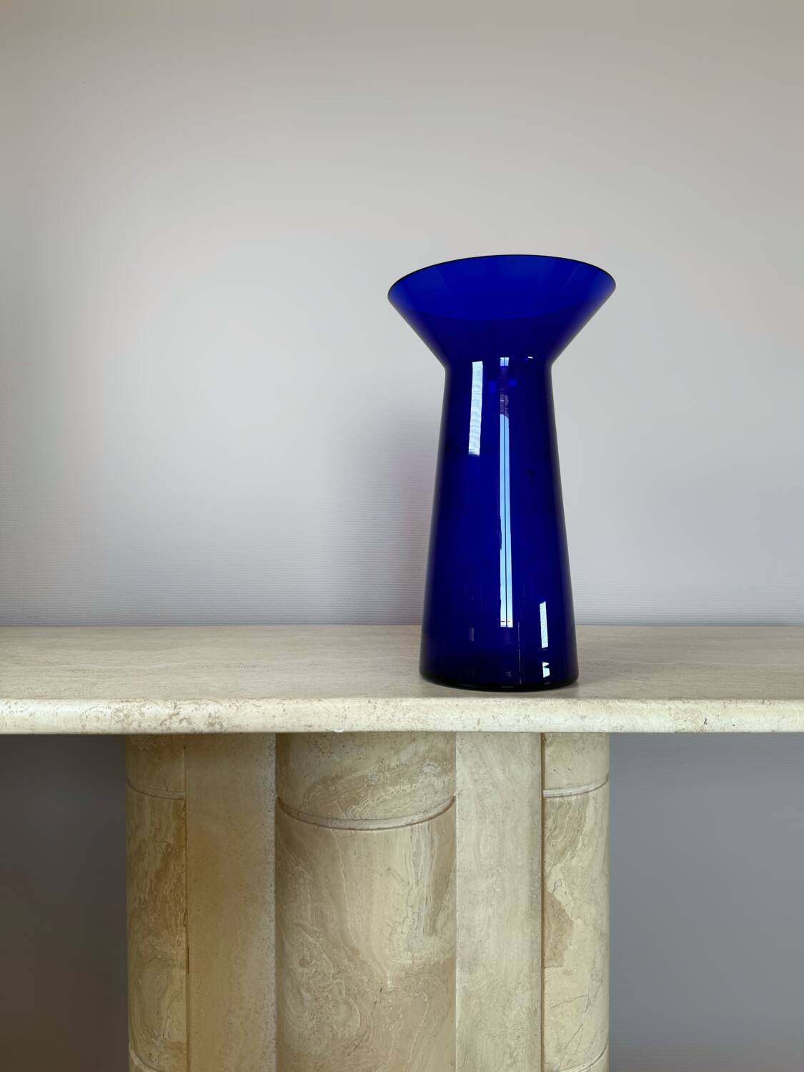 Blue crystal vase Scandinavian design Kaj Franck 70s
