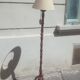 Lampadaire en bois tourné vintage