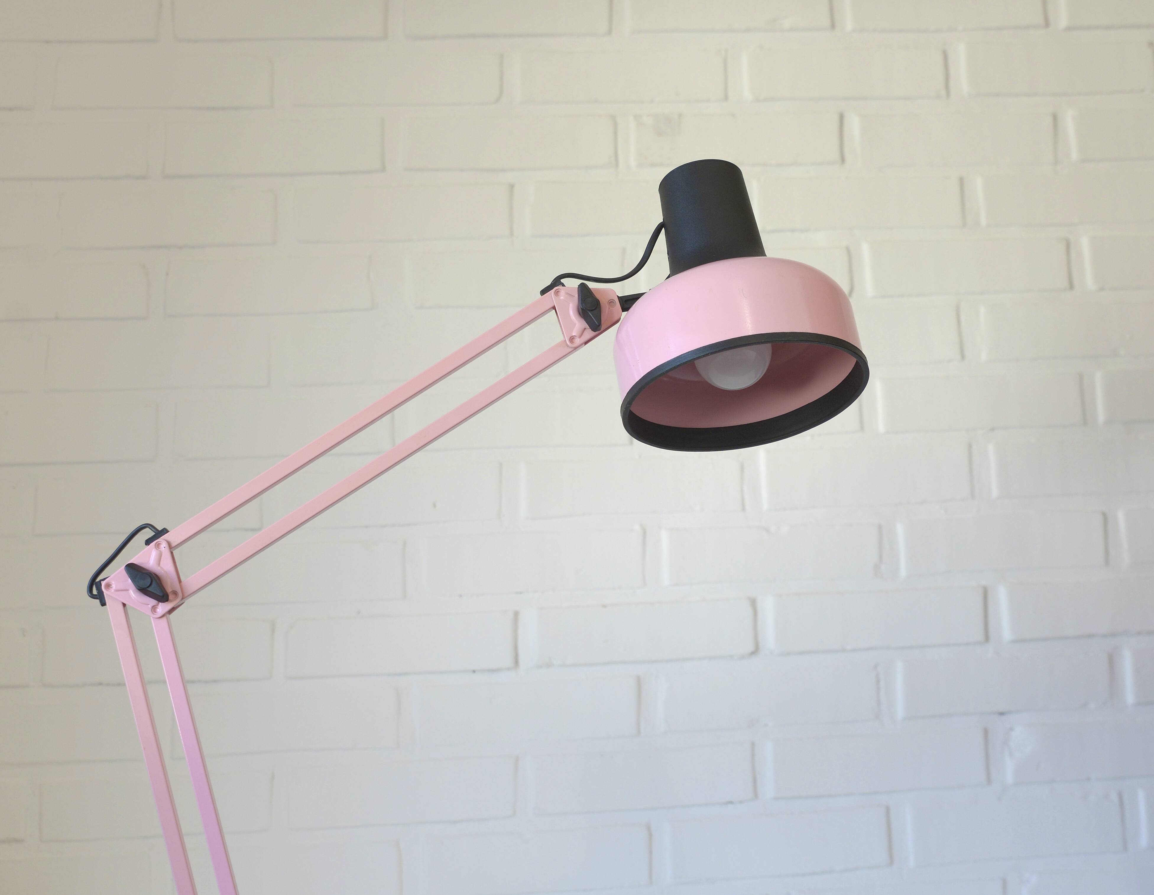 Vintage Architect Desk Lamp / Pop Art / Rare Pink Table Light 1980's