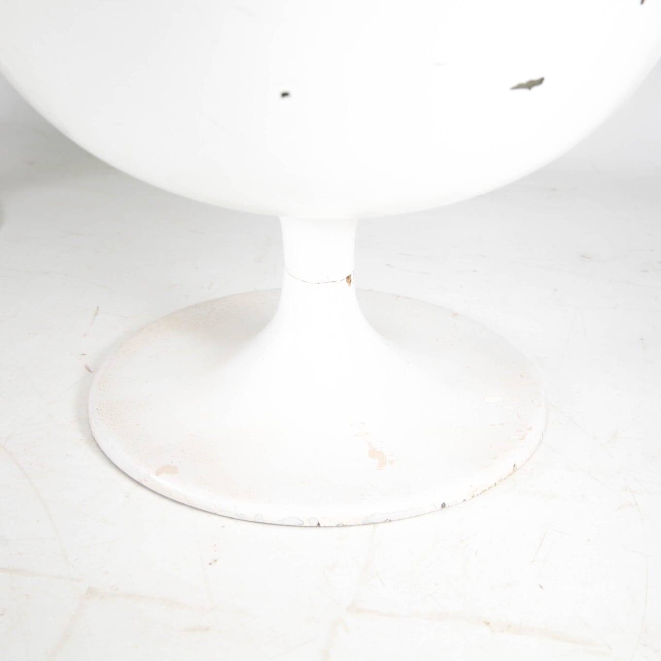 Pair of Space Age armchairs