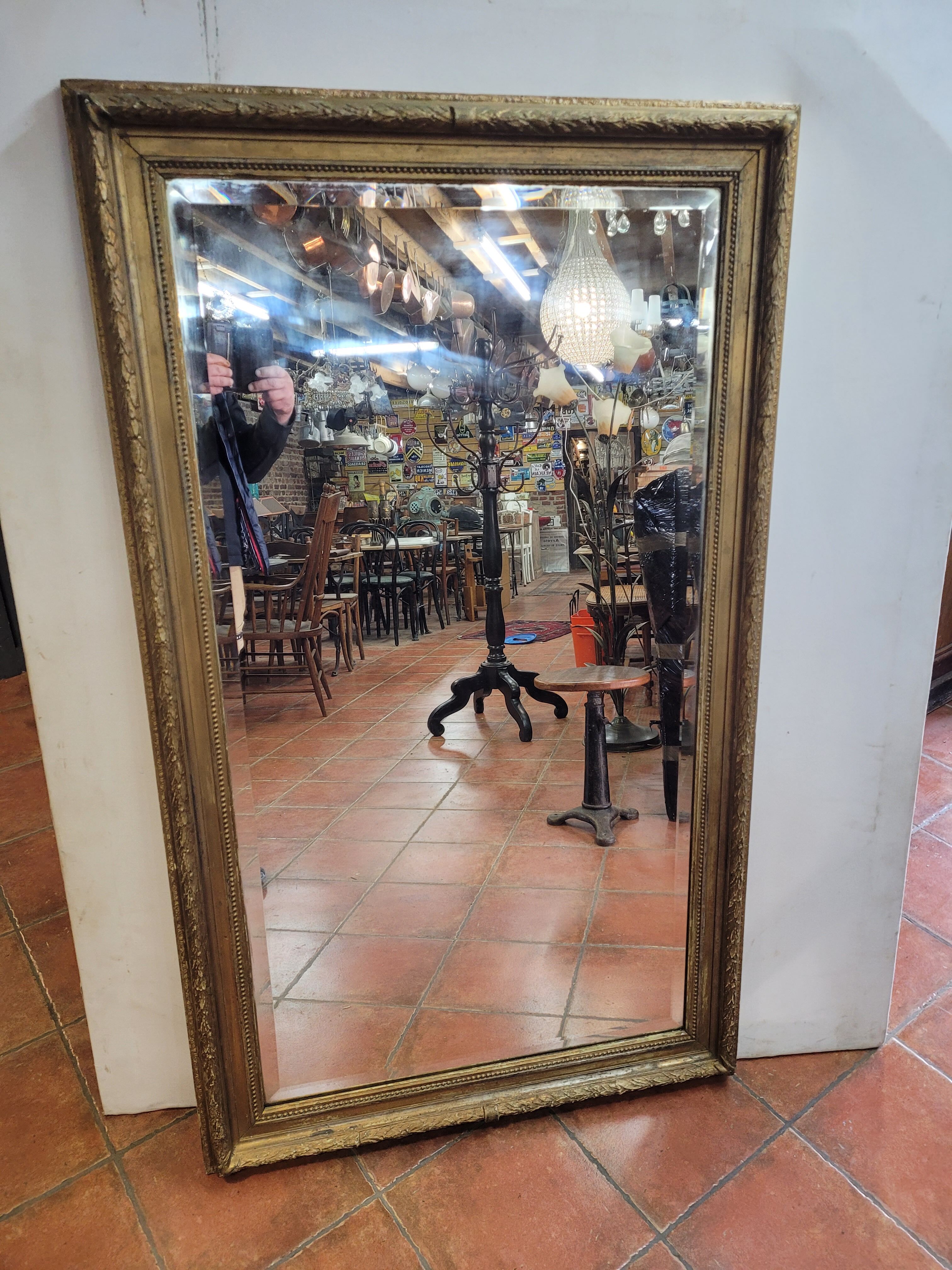 Old beveled mirror 153/91cms