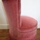 Fauteuil velours rose poudré chauffeuse style napoléon iii vintage
