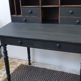 Black & wood desk