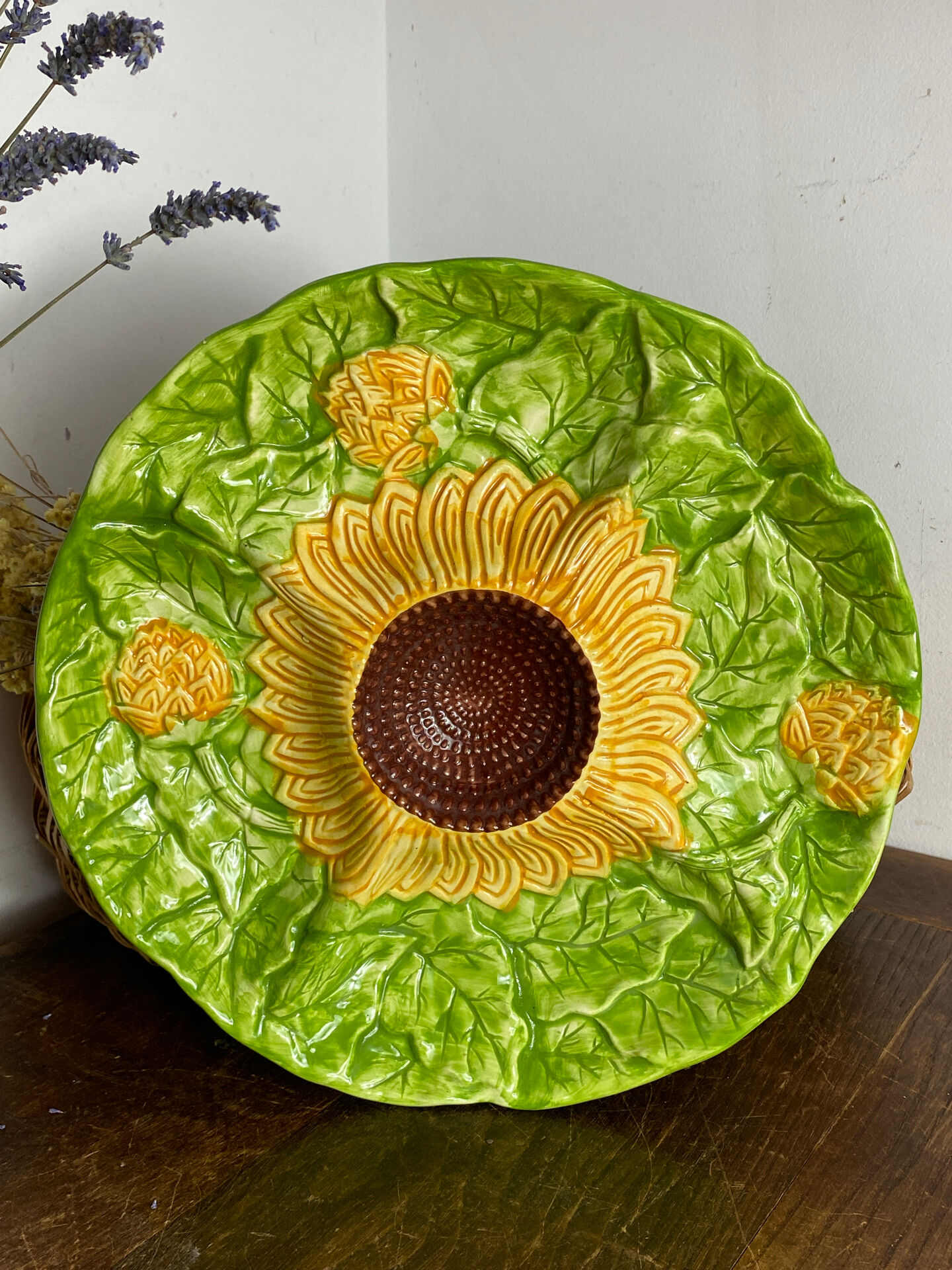 Divided plate, sunflower in slipware