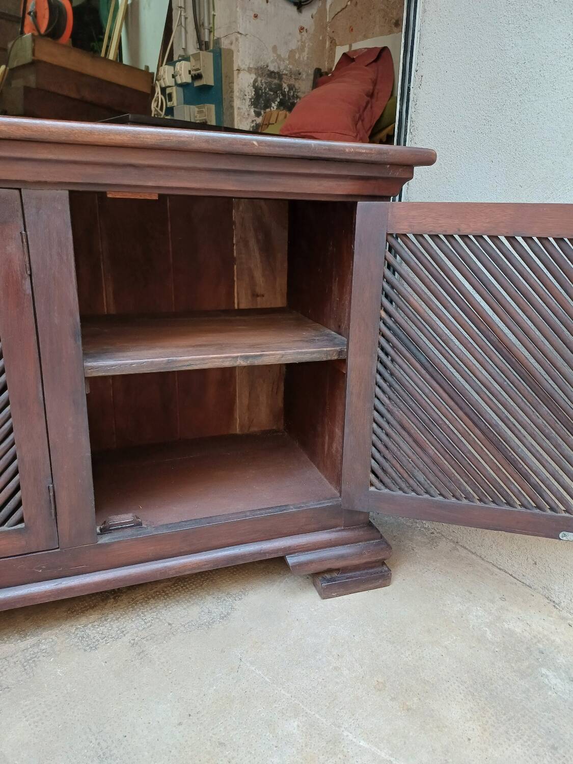 African living room furniture, handcrafted in Ivory Coast, made of solid wood