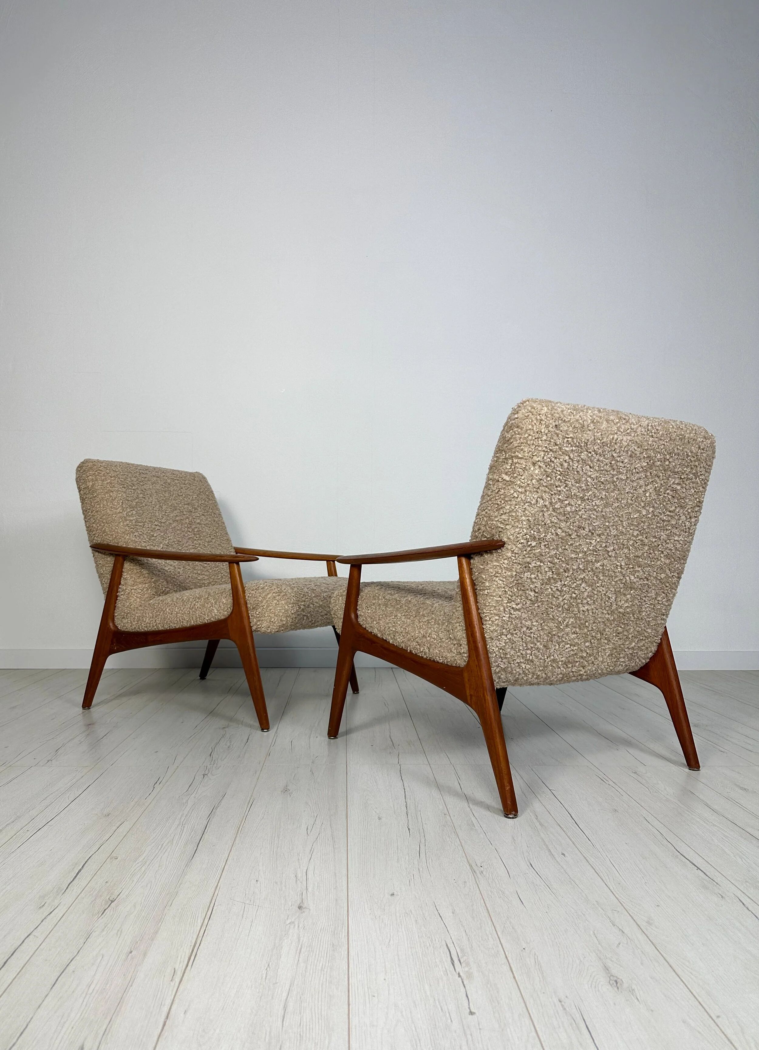 1970s Vintage Minimalistic Teak Armchair Lounge Chair with Bouclé