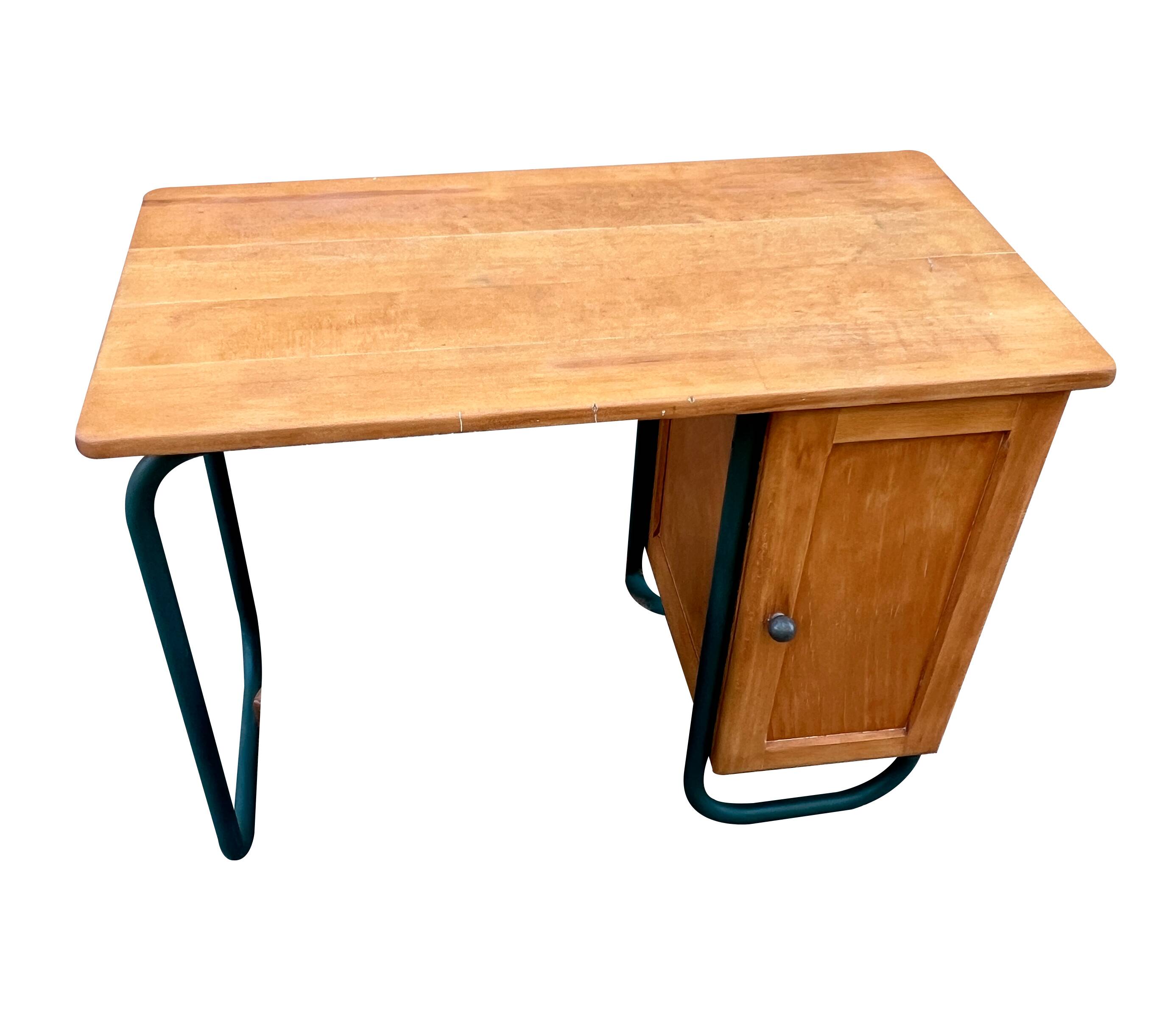 Boarding office spirit Jacques Hitier