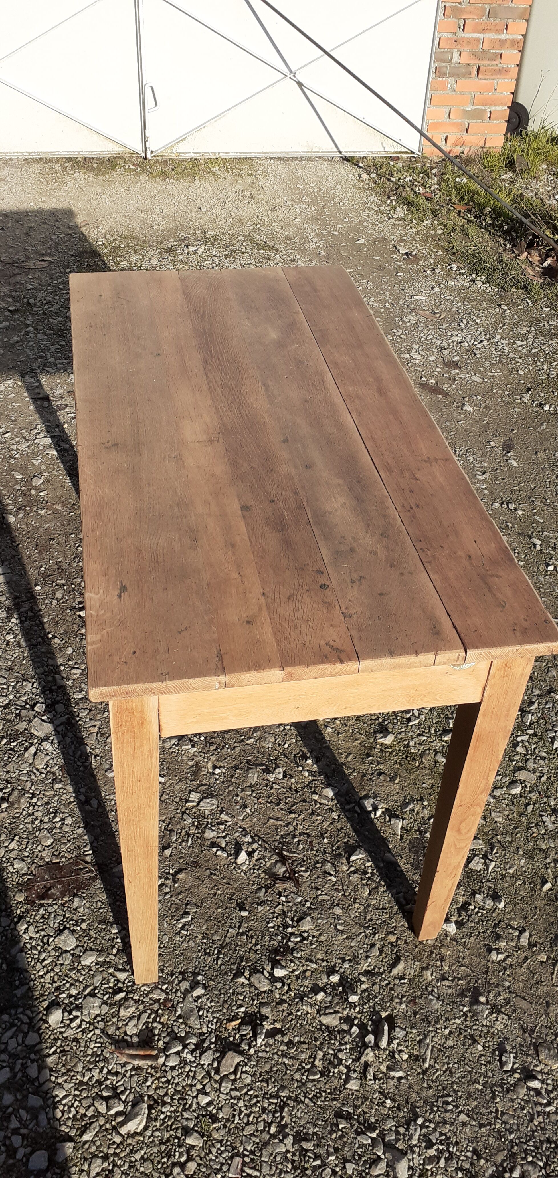 Table de ferme en chêne pieds fuselé bois brut